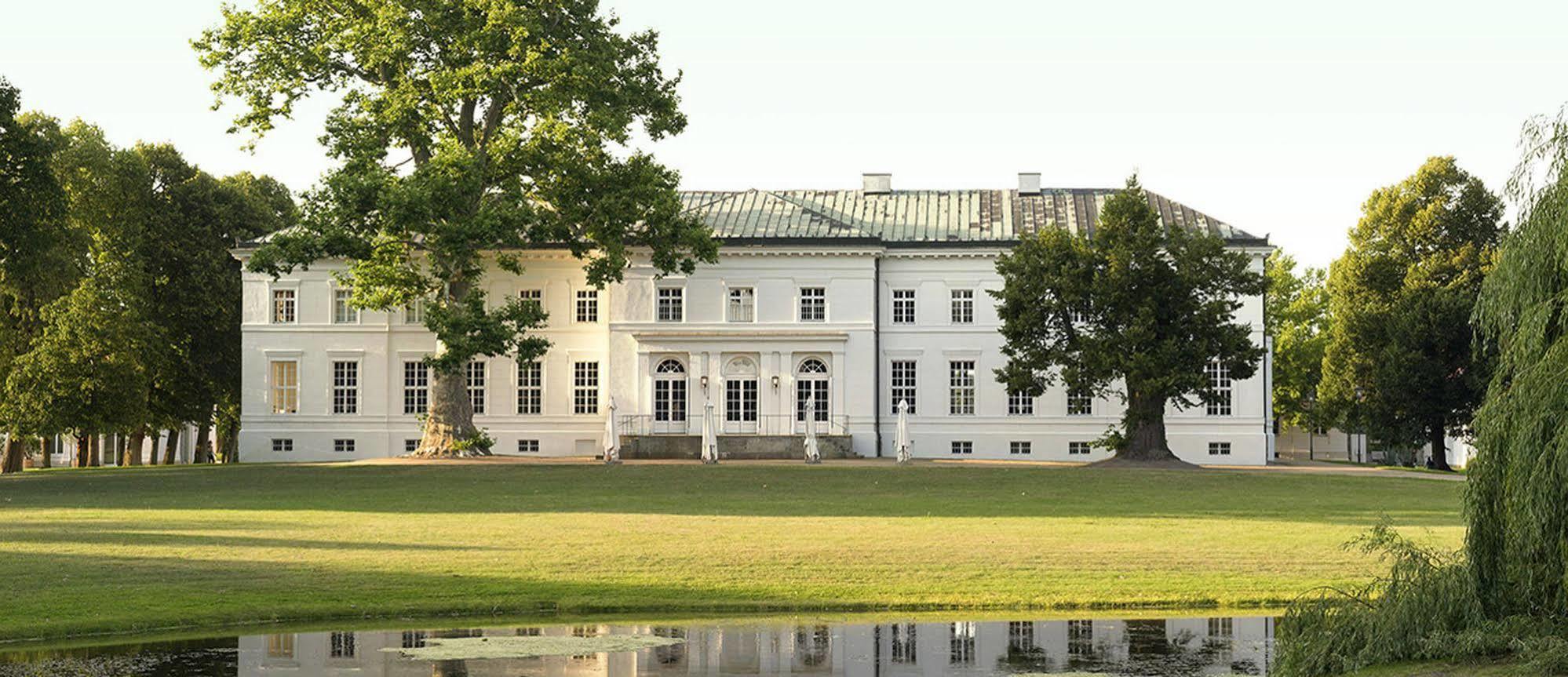 Hotel Schloss Neuhardenberg Kültér fotó